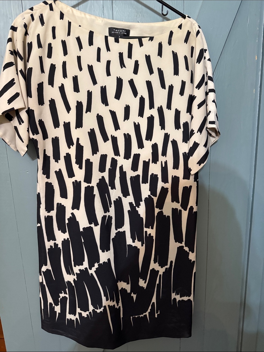 Tahari Black and Cream Abstract Brushstroke Shift Dress
